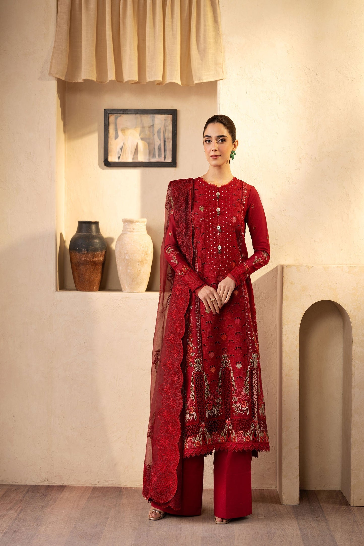 Maryam Hussain - Ravina