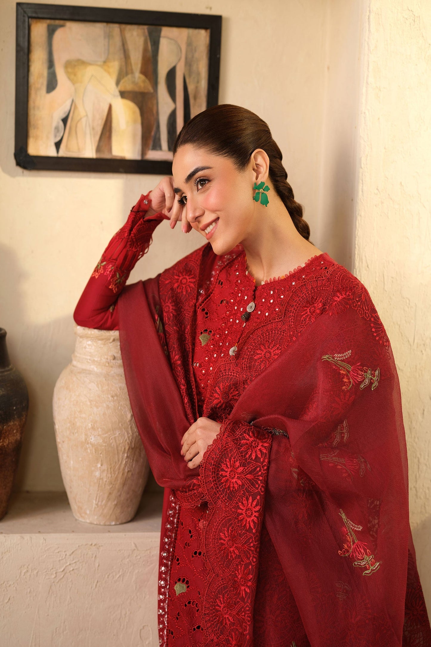 Maryam Hussain - Ravina