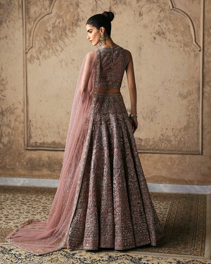 Faiza Saqlain - Cream Elegance