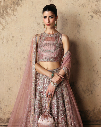 Faiza Saqlain - Cream Elegance